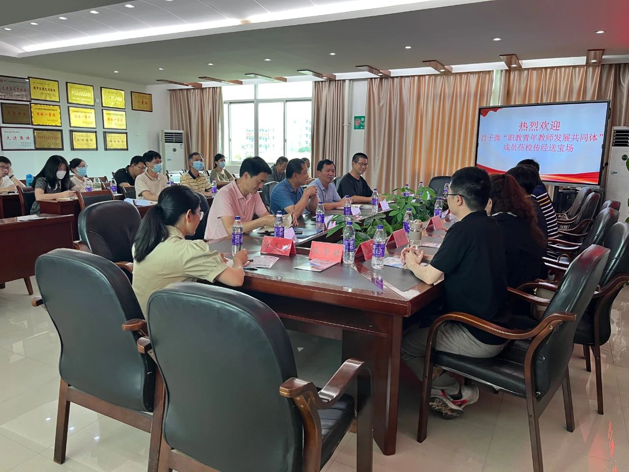 ������(j��ng)�(y��n)�����й��M(j��n)����<a href=http://www.cdcljzmb.cn/school-385/ target=_blank class=infotextkey>�x���I(y��)�Ќ��W(xu��)У</a>�̎���(y��ng)���������A�S�I(y��)�Ќ��W(xu��)У����