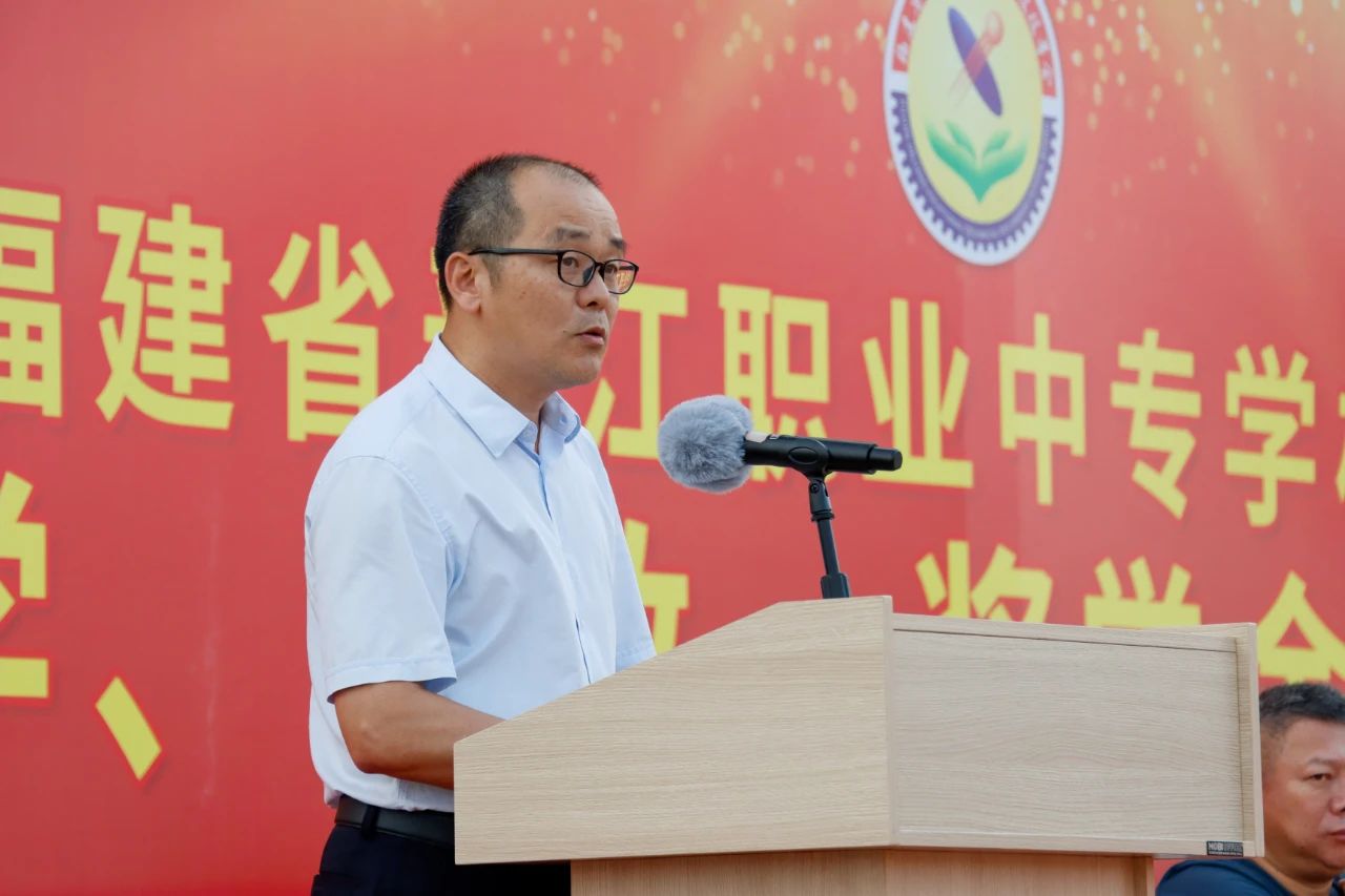 ��ϵ���� ��W(xu��)�ؽ̡���<a href=http://www.cdcljzmb.cn/school-385/ target=_blank class=infotextkey>�x���I(y��)�Ќ��W(xu��)У</a>�e��2021-2022���У����(hu��)��(ji��ng)�̪�(ji��ng)�W(xu��)���W(xu��)���(d��ng)
