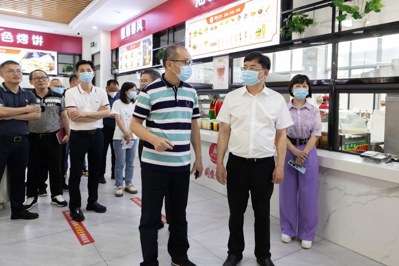 <a href=http://www.cdcljzmb.cn/school-385/ target=_blank class=infotextkey>�x���I(y��)�Ќ��W(xu��)У</a>һ�������[������֪���Ķ����@��