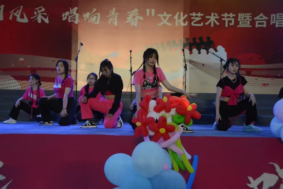 �Ϙs�I(y��)���g(sh��)�W(xu��)У���������L(f��ng)��������ഺ���Ϙs�I(y��)���g(sh��)�W(xu��)У�ϳ���ِ