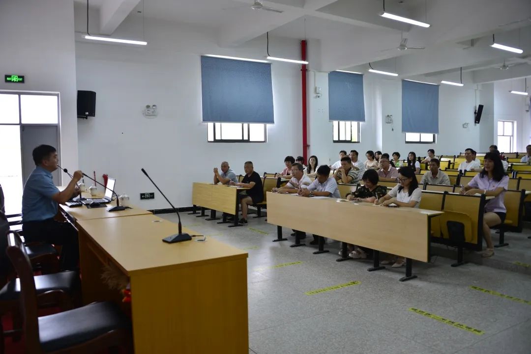 �t���I(y��)���g(sh��)�W(xu��)У������������ȫ�����������W�R�t��У�_չ�������ͽ����l(xi��ng)�����(d��ng)