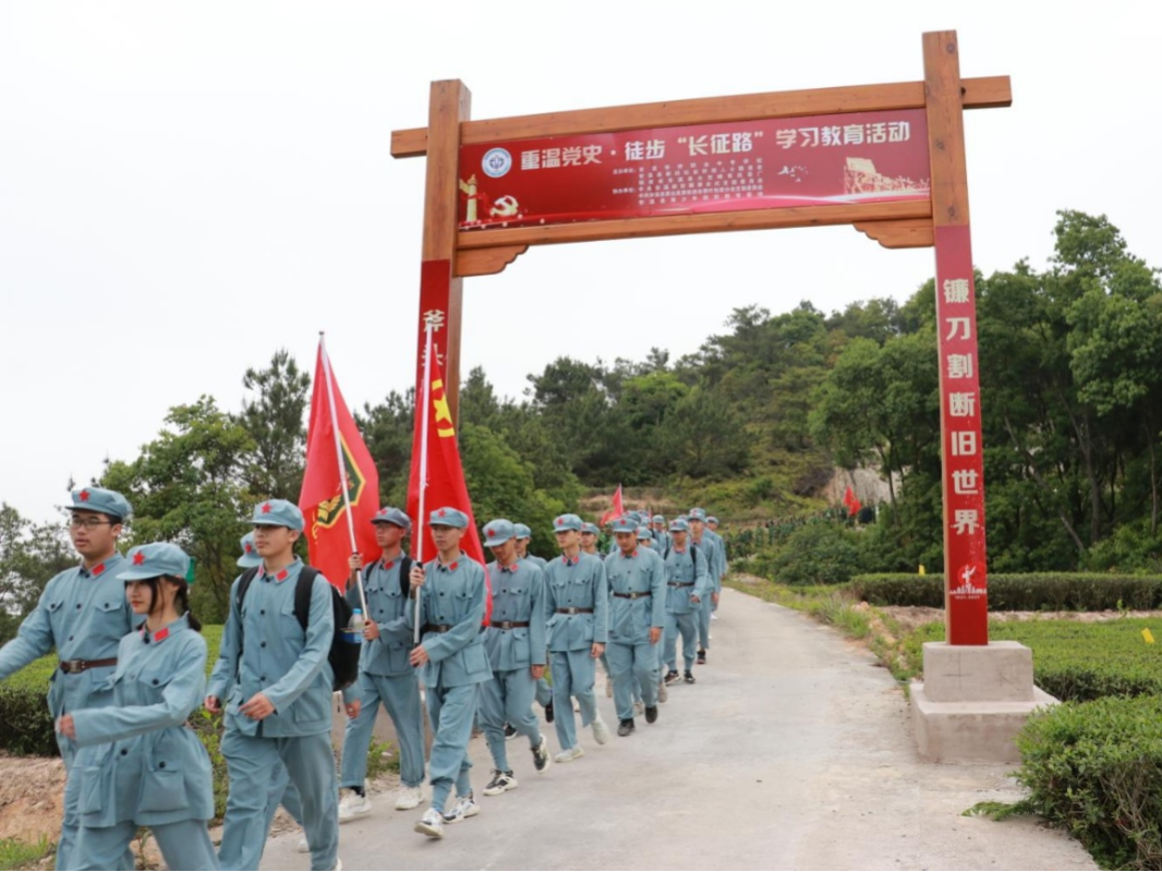 <a href=http://www.cdcljzmb.cn/school-425/ target=_blank class=infotextkey>��Ϫ�A�S�I(y��)�Ќ��W(xu��)У</a>2026��������(ji��n)��